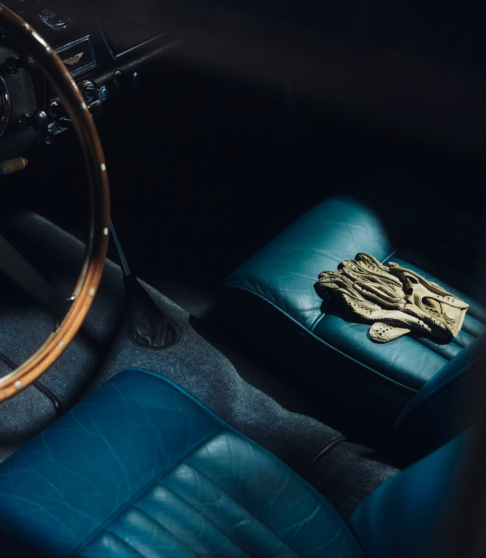 Leather Care with SWISSVAX - For New and Well-Maintained Leather