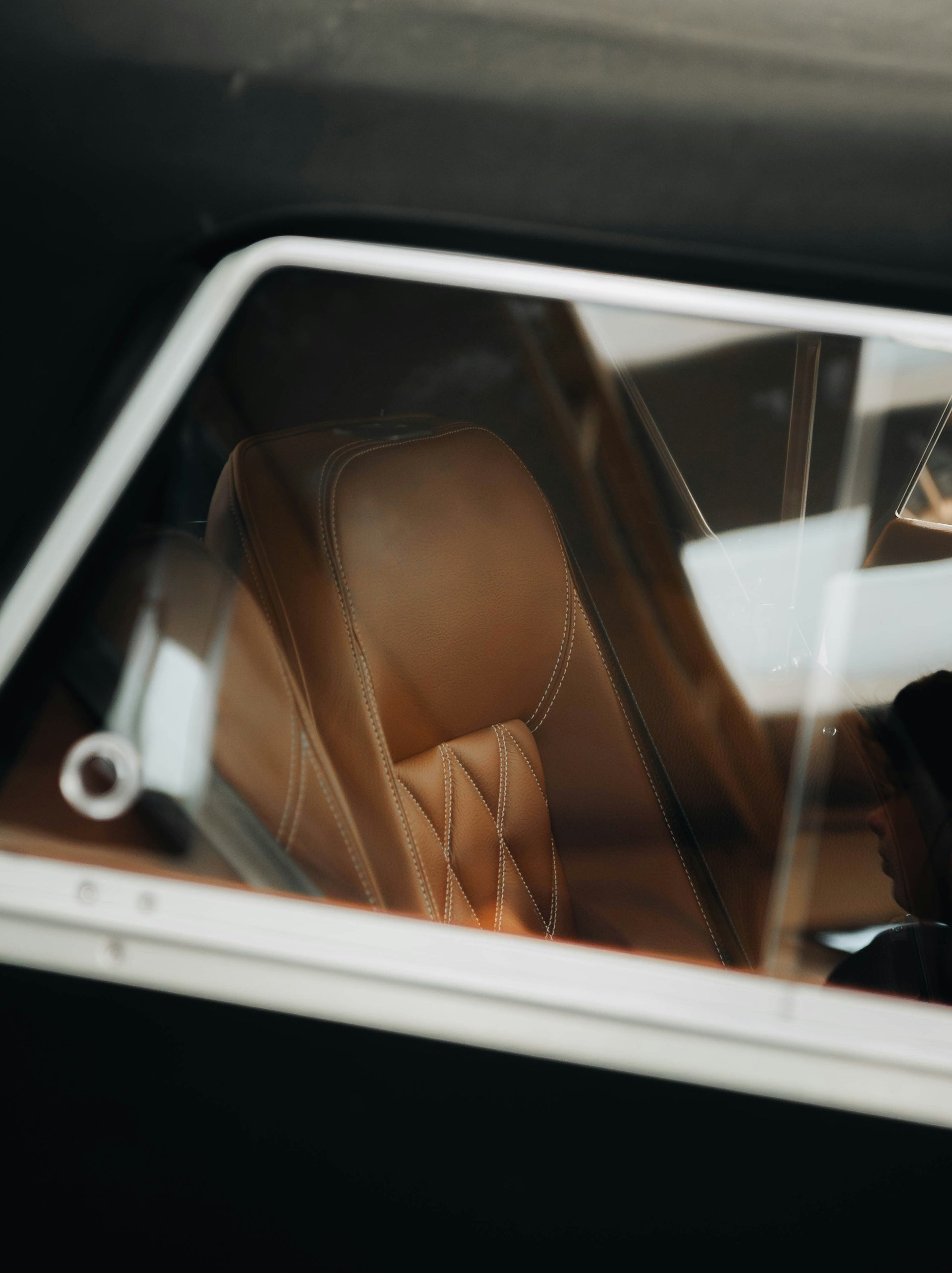 Reinigung & Pflege von Autoleder. So bleibt Leder im Auto schön – ein Leben lang