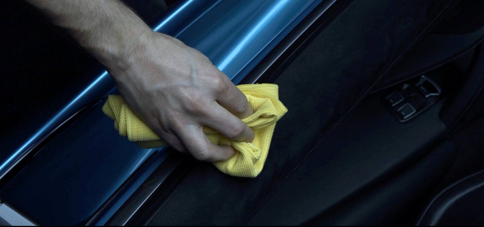 ALCANTA TEXTILE CLEANER Cleaner for Alcantara Tutorial